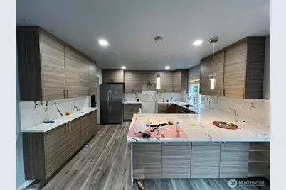 9525 S 221st Place, Kent, WA 98031 - Photo 6