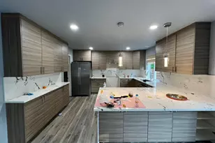 9525 S 221st Pl, Kent, WA 98031 - Photo 6