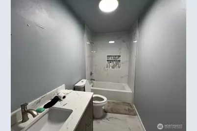 9525 S 221st Place, Kent, WA 98031 - Photo 14