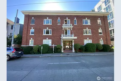 4725 15th Avenue NE #14, Seattle, WA 98105 - Photo 2