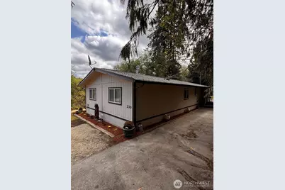 230 Meadowood Drive W, Seabeck, WA 98380 - Photo 2