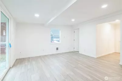 15421 10th Avenue SW, Burien, WA 98166 - Photo 12