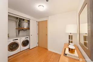 121 Vine St, Seattle, WA 98121 - Photo 6