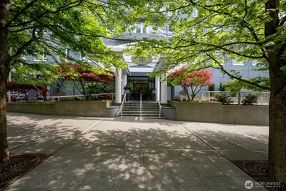 121 Vine Street #703, Seattle, WA 98121 - Photo 26