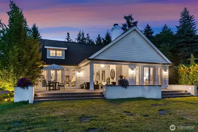 303 39th Ave NE, Olympia, WA 98506 - Photo 2