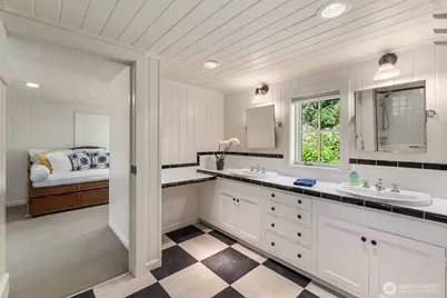 303 39th Ave NE, Olympia, WA 98506 - Photo 34