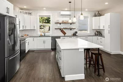 411 W Alaska Avenue, Roslyn, WA 98941 - Photo 6