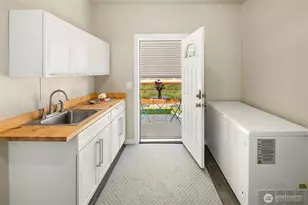 411 W Alaska Ave, Roslyn, WA 98941 - Photo 12