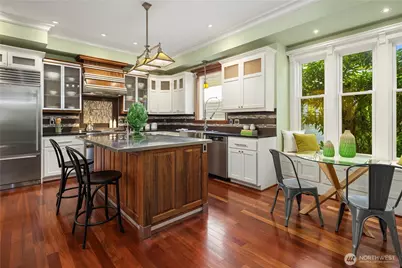 1423 37th Avenue, Seattle, WA 98122 - Photo 8