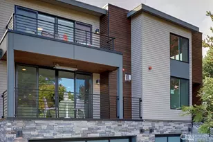 8707 116th Ave NE, Kirkland, WA 98033 - Photo 2