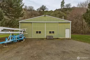 1025 Orchard St, Waitsburg, WA 99361 - Photo 34