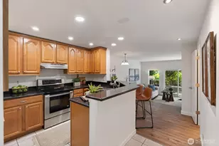 4330 W Lake Sammamish Pkwy SE, Issaquah, WA 98027 - Photo 4