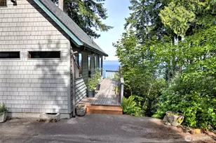 662 E Stadium Beach Road E, Grapeview, WA 98546 - Photo 8