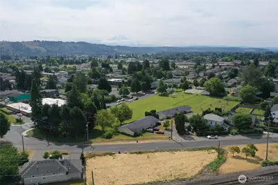 1730 Wood Avenue, Sumner, WA 98390 - Photo 1