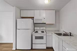 10423 13th Ave Ct S, Tacoma, WA 98444 - Photo 8