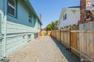 1726 Baker Ave, Everett, WA 98201 - Photo 34