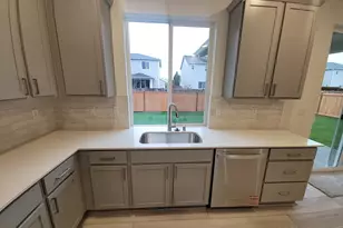 714 Holly Ave, Buckley, WA 98321 - Photo 8