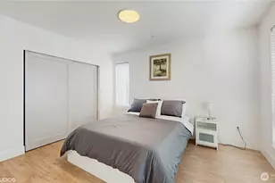 1300 E Remington Ct, Seattle, WA 98122 - Photo 16