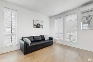 1300 E Remington Ct, Seattle, WA 98122 - Photo 6