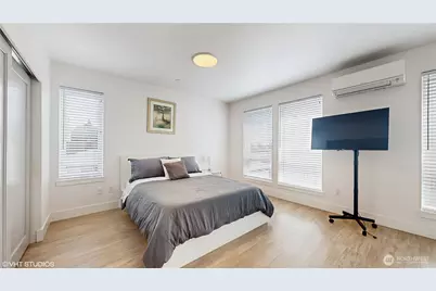 1300 E Remington Court #A, Seattle, WA 98122 - Photo 16