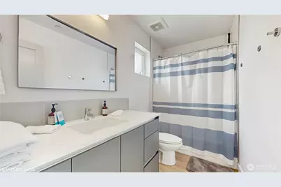 1300 E Remington Court #A, Seattle, WA 98122 - Photo 18