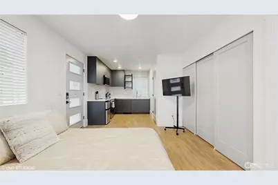 1300 E Remington Court #A, Seattle, WA 98122 - Photo 26