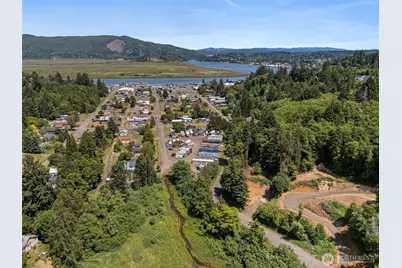 620 Willapa Avenue, South Bend, WA 98596 - Photo 1