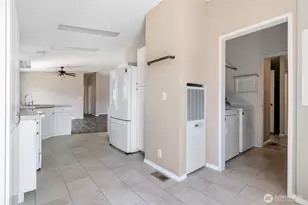 201 W Oakview Ave, Centralia, WA 98531 - Photo 14