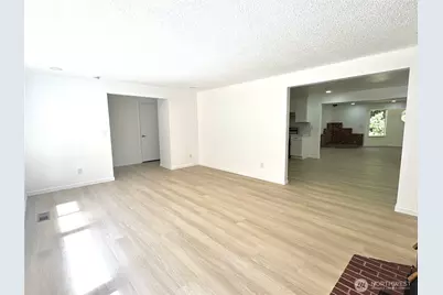 12602 Military Road E, Puyallup, WA 98374 - Photo 4