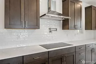 15410 210th Ave E, Bonney Lake, WA 98391 - Photo 14