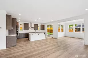 15410 210th Ave E, Bonney Lake, WA 98391 - Photo 10