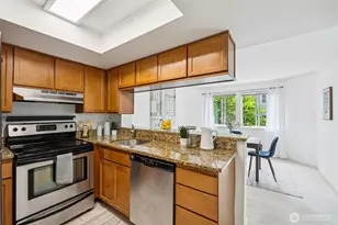 10004 100th Ave NE, Kirkland, WA 98034 - Photo 10