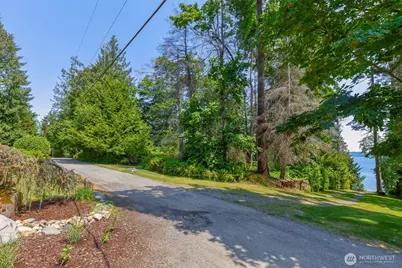 20818 President Point Road NE, Kingston, WA 98346 - Photo 16