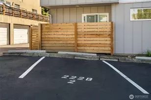 222b 10th Ave E, Seattle, WA 98102 - Photo 20