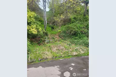 2318 Perkins Lane W, Seattle, WA 98199 - Photo 2