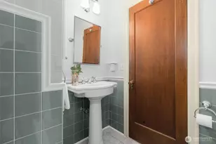 405 Prospect St, Seattle, WA 98109 - Photo 32