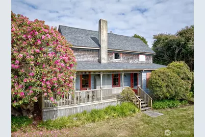 209 3rd Street SE, Long Beach, WA 98631 - Photo 1