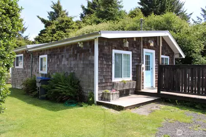 100 N 1st Street, Pacific Beach, WA 98571 - Photo 2