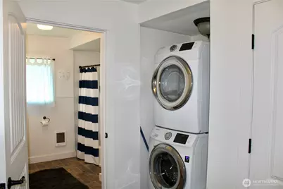 102 N 1st Street, Pacific Beach, WA 98571 - Photo 20