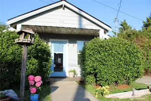 102 N 1st St, Pacific Beach, WA 98571 - Photo 2