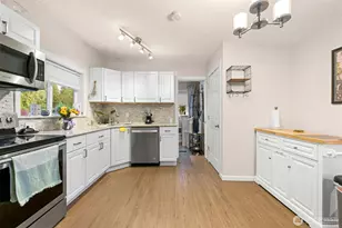 8153 Harborview Rd, Birch Bay, WA 98230 - Photo 14