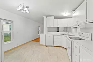 8363 Holly Ln, Maple Falls, WA 98266 - Photo 8