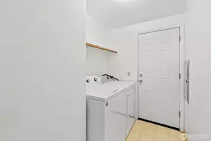 8363 Holly Ln, Maple Falls, WA 98266 - Photo 14