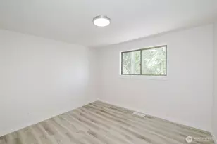 7550 NE Varsity Ln, Bremerton, WA 98311 - Photo 20