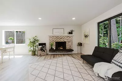 7550 NE Varsity Lane, Bremerton, WA 98311 - Photo 4