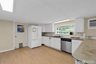 429 170th St S, Spanaway, WA 98387 - Photo 8