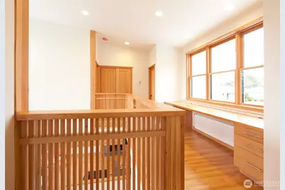 5707 NE 56th Street, Seattle, WA 98105 - Photo 14