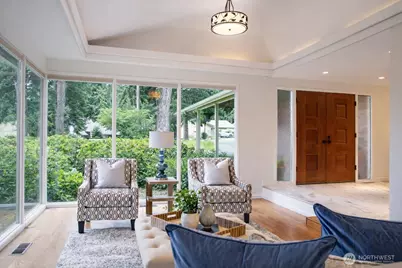 10761 Bill Point Crest NE, Bainbridge Island, WA 98110 - Photo 4