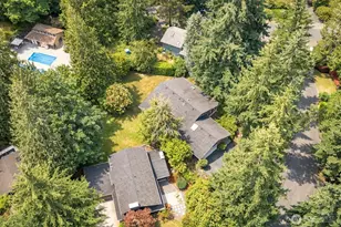 10761 Bill Point Crest NE, Bainbridge Island, WA 98110 - Photo 32