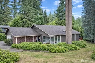10761 Bill Point Crest NE, Bainbridge Island, WA 98110 - Photo 40